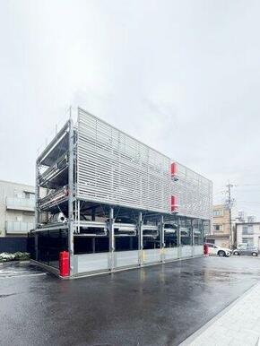 敷地内の駐車場です。