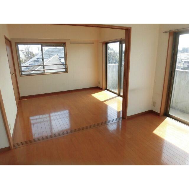 ２面採光の角部屋♪
