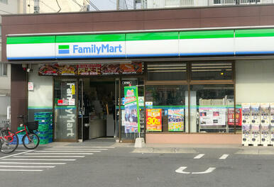 ファミリーマート中野弥生町二丁目店