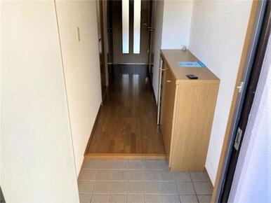 玄関内：２０２６年２月撮影