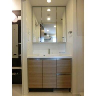 ※写真は同タイプ住戸です。