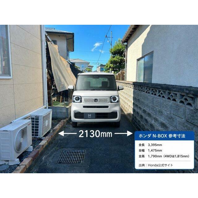 軽はじめ小型乗用車も通行できます。所有者様の自家用車は5ナンバー車です。現地で幅員を体感ください♪