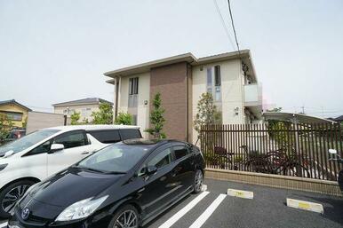 【南西方向から撮影】シュシュ　パルクへようこそ！！新生活をこちらからスタートしてみませんか？是非ご…