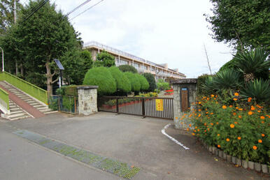 阿見小学校