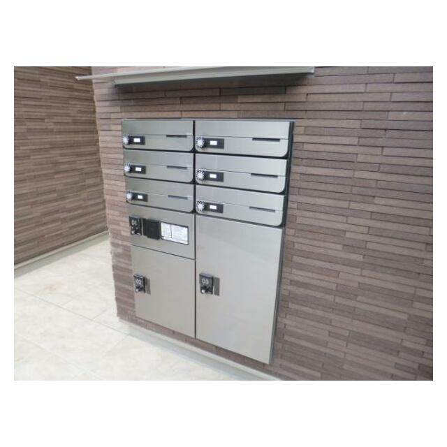 オートロック　宅配ボックス付き