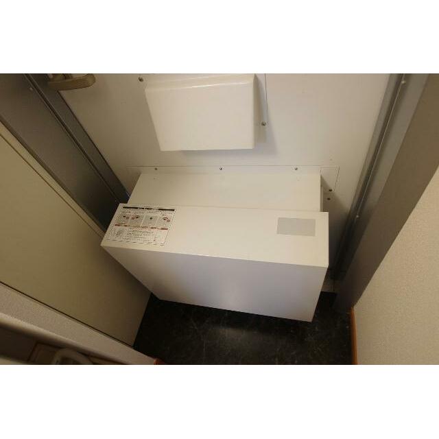 宅配BOX有（必要に応じて伸縮します）