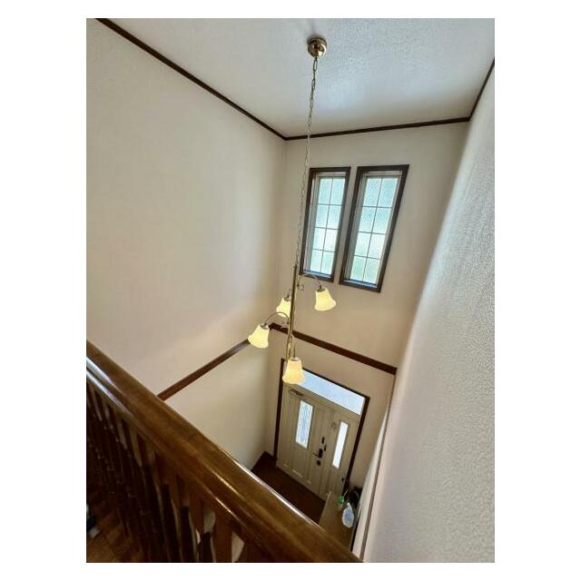 玄関ホール ～吹き抜け～