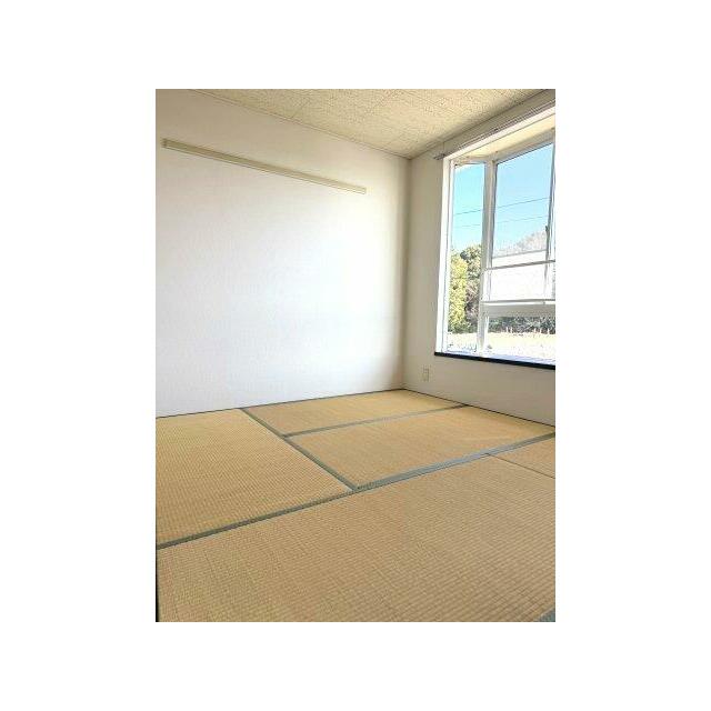 ゆったりとくつろげる和室です