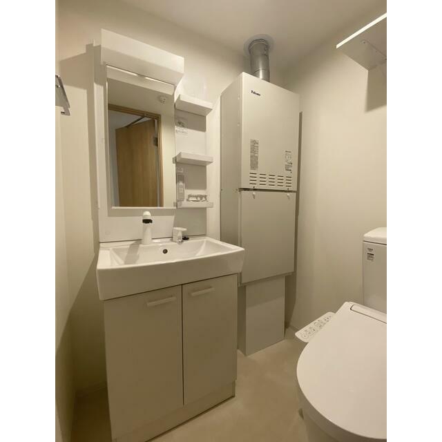 独立洗面台なら落ち着いて身支度ができます☆