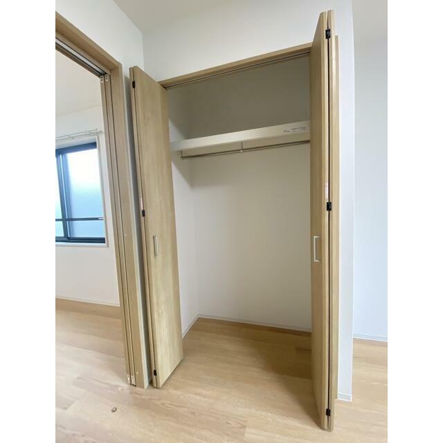 パイプハンガー付き☆畳まず衣類を掛けることができます♪