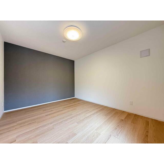 開閉時に静かなスライド扉☆