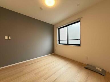 アクセントクロス仕様で、お部屋をオシャレに演出してくれます♪