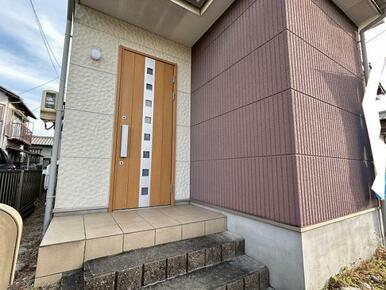 玄関「鍵は売主にて交換予定です。」