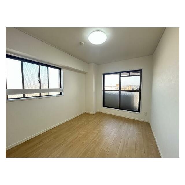 「南東側洋室」２