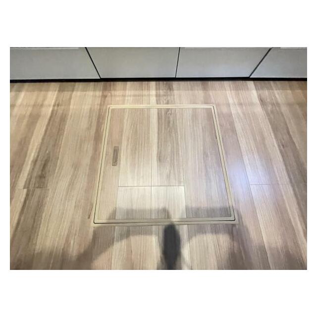 お漬物を漬けたり鍋などの季節物もしまっておける便利な床下収納！