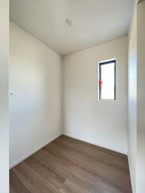 収納はもちろんちょっとしたお部屋としてもお使いいただけます＾＾