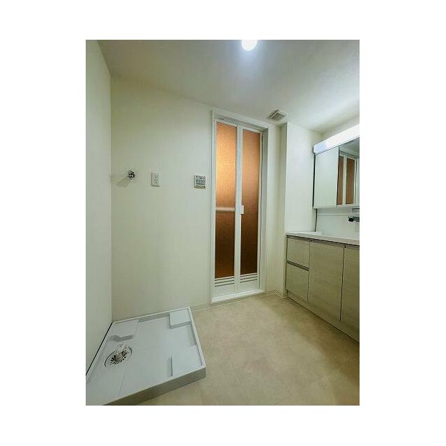 リフォーム済みの脱衣所の様子