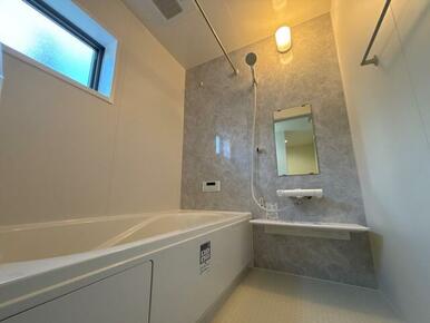 お風呂で疲れを洗い落として心地よく1日終了（4号棟）