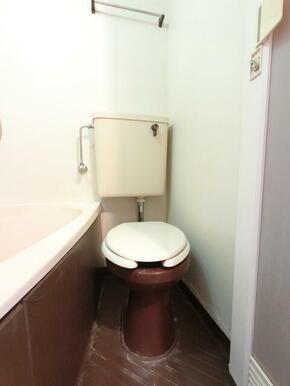 清潔感のある洋式トイレです♪
