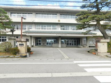 富山市立神保小学校