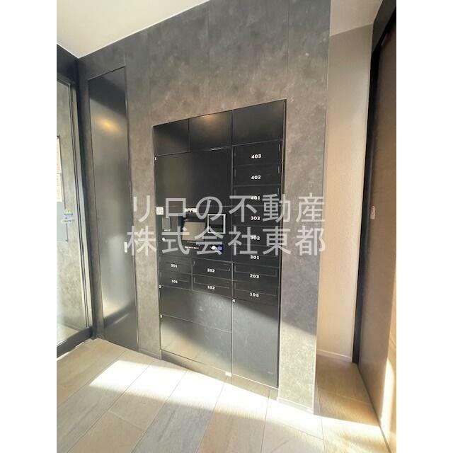 対面受け取り不要な宅配ロッカー設置済です♪