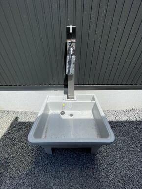 洗車や家庭菜園など屋外作業を手助け、屋内に汚れを持ち込ませません＾＾