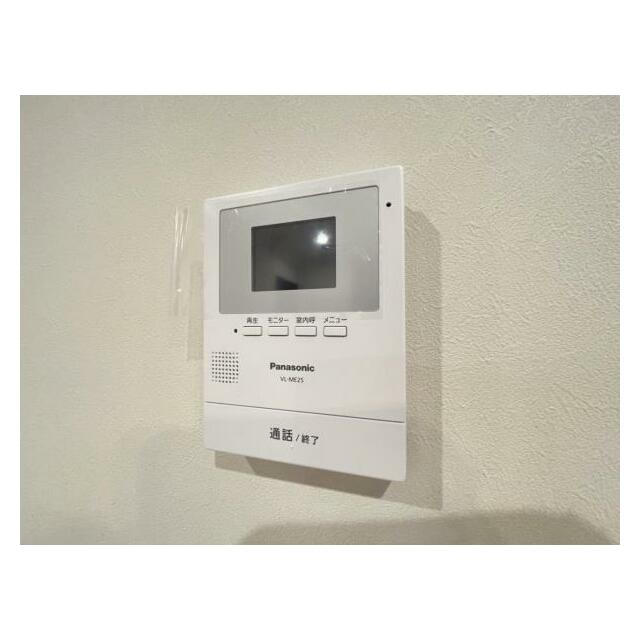 訪問者がひと目でわかるモニター付きインターホンを標準装備。お子さまのお留守番も安心です＾＾