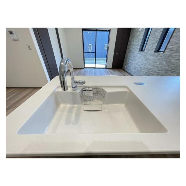 手が汚れていても安心な、タッチレス水栓。掃除の手間が少なくなり家事ラク＾＾