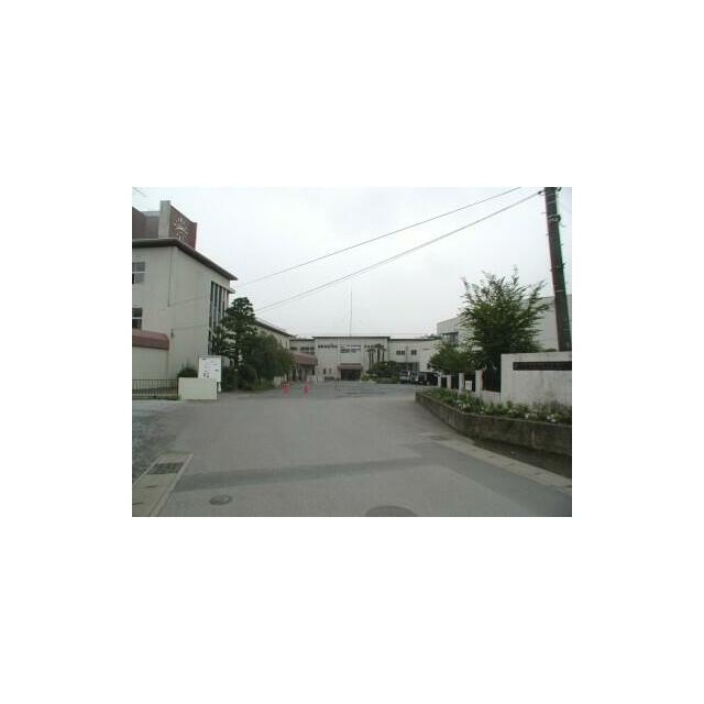 さつきが丘小学校　845ｍ/徒歩11分、車3分