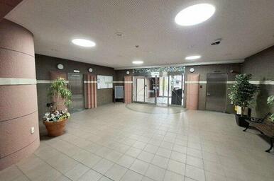 エントランスホール