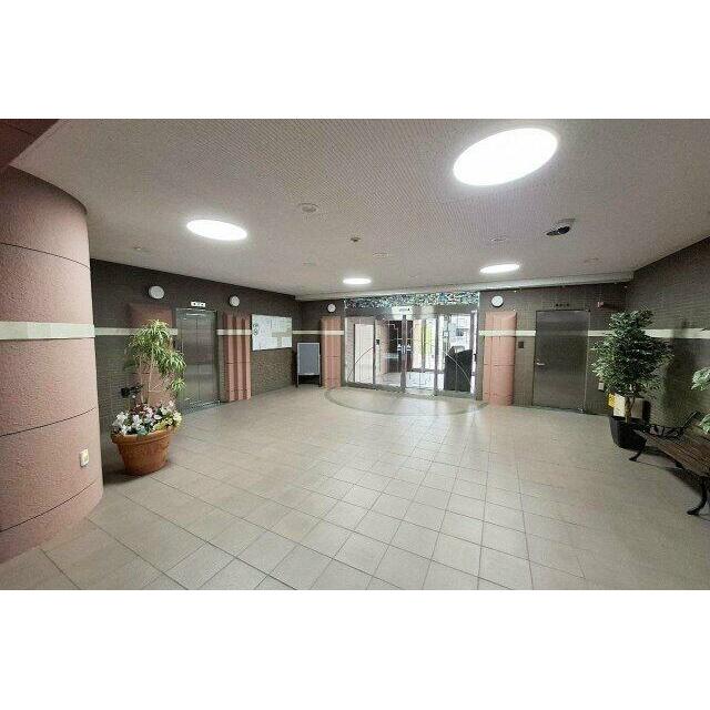 エントランスホール