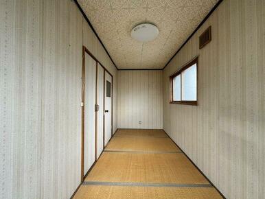 2階和室②：照明交換済。