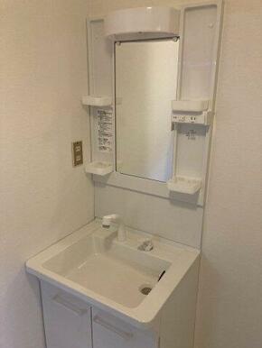 トイレ入替を行いました。