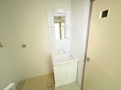 洗髪洗面化粧台