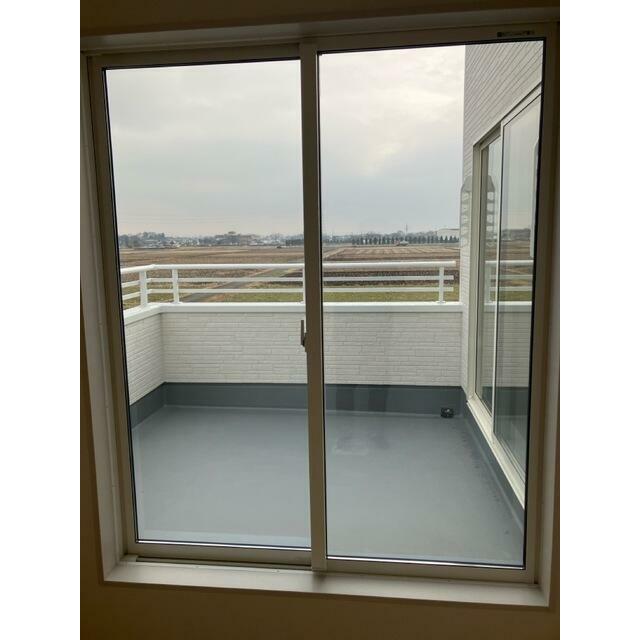 自宅で気分のスイッチを切り替えるならバルコニーがおすすめ！（7号棟）