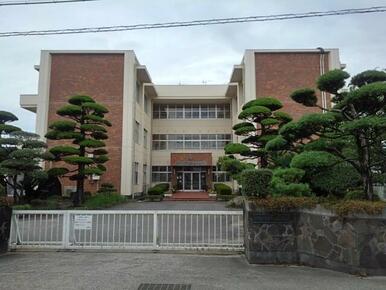 観音寺市立一ノ谷小学校