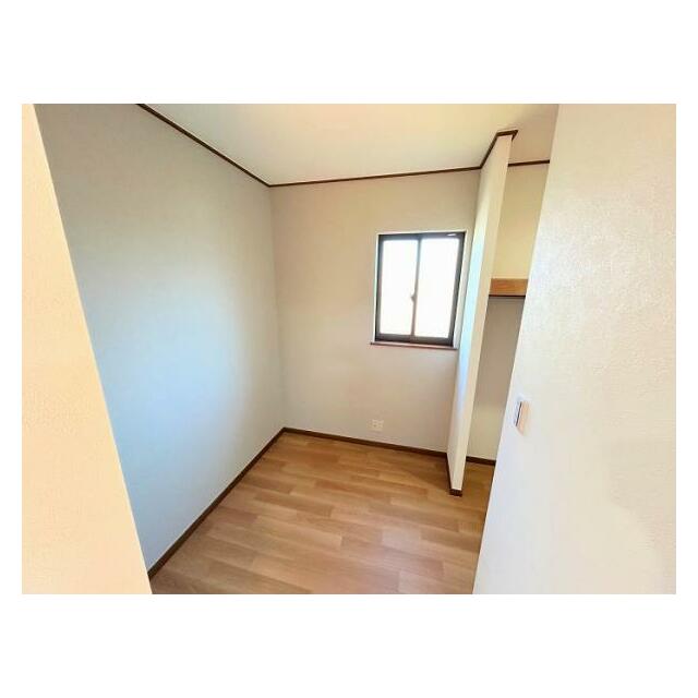 2階南東側洋室　ウォークインクローゼット　約4.7帖