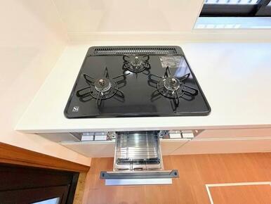 コンロ新品交換済み