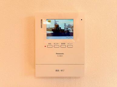 インターホン新品交換済み