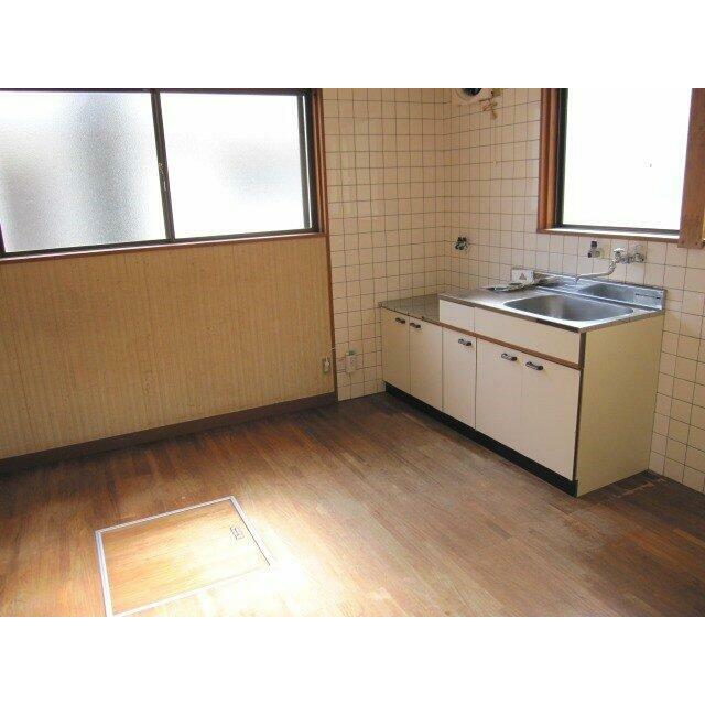 detached 伊吹町北通