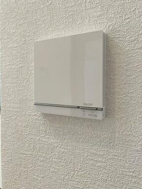 床暖房スイッチ冬に助かります。