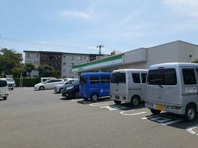 FamilyMart