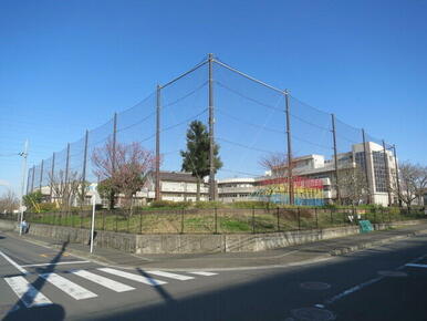 東山田小学校