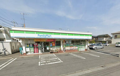 ファミリーマート小坂旭町店