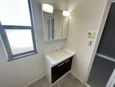 洗面台交換済み