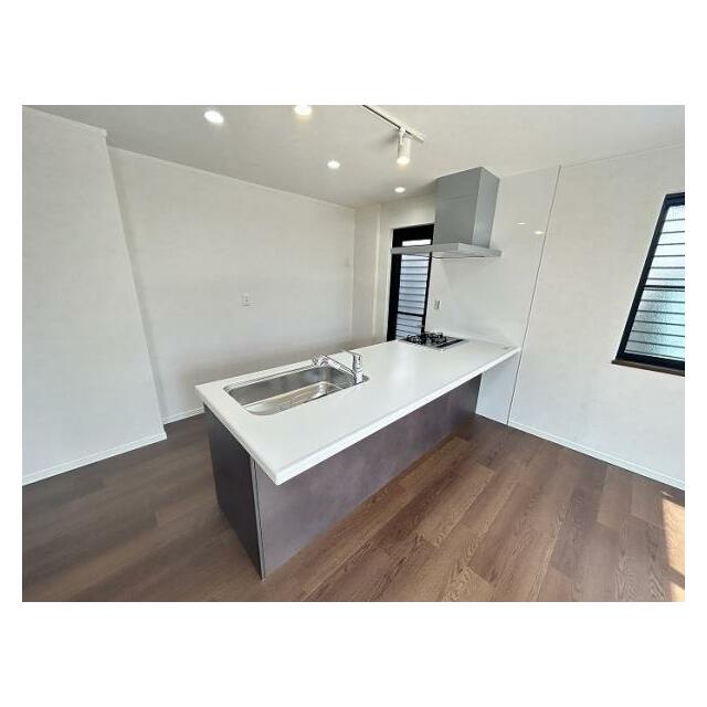 対面システムキッチン