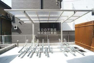 雨の日でも安心☆屋根付の駐輪場です☆