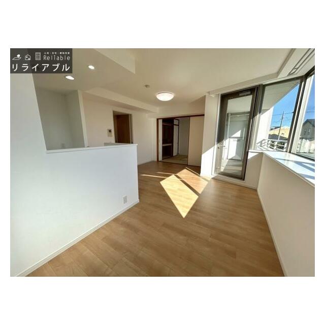 apartment 南小泉３丁目