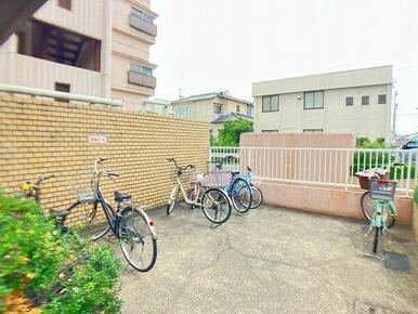 「駐輪場」