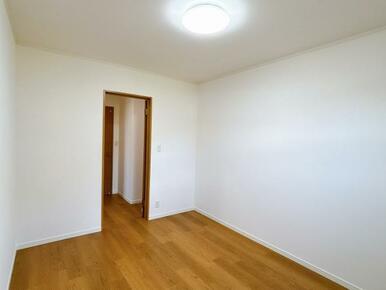 二階東側納戸の様子です